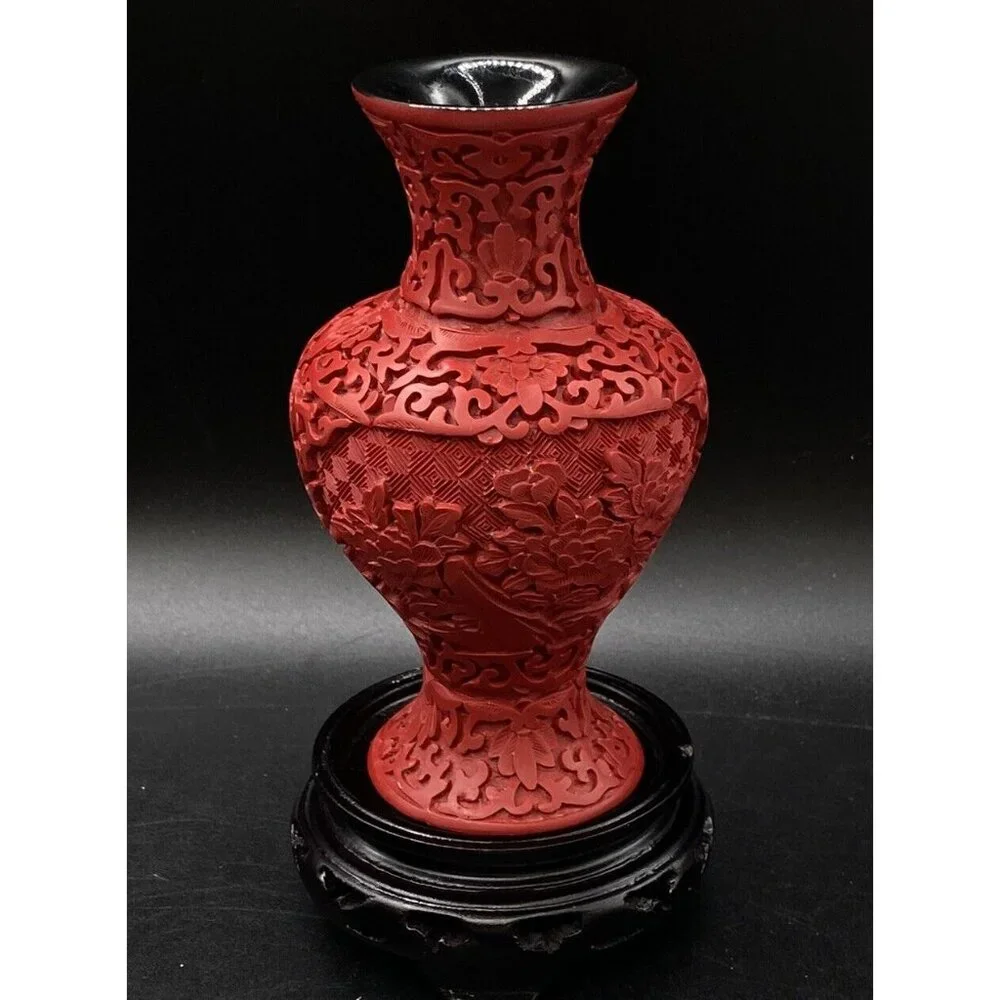 Red Cinnabar Carved Floral Decor 5 3/4' Vase on Wood Base - Picture 10 of 11